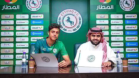 الاتفاق يوقِّع عقدًا احترافيًا مع فيصل الغامدي 5 سنوات