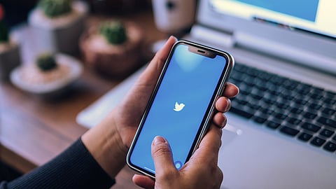 ميزة جديدة من «تويتر» لمستخدم هواتف «آيفون»