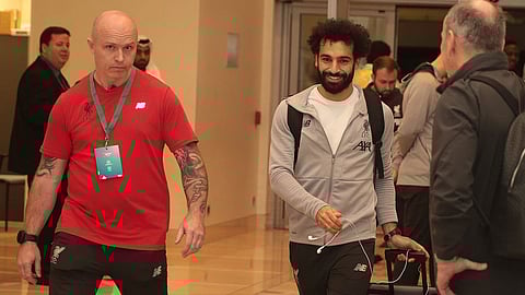 بالصور.. ليفربول آخر الواصلين إلى قطر للمشاركة في كأس العالم للأندية