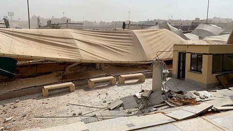 مصادر لـ«عاجل»: انهيار أجزاء من سور بجامعة المعرفة بالدرعية