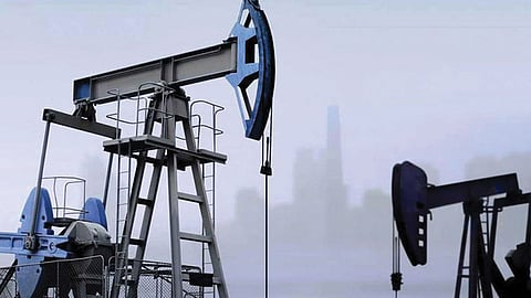 أسعار النفط تبلغ أعلى مستوياتها في ثلاثة أشهر