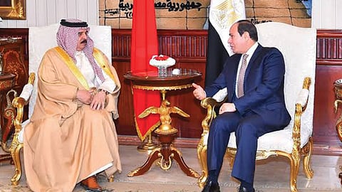 اتصال هاتفي من ملك البحرين بالرئيس المصري لبحث تطورات إقليمية