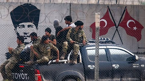 المرصد السوري: وصول ألف مقاتل موالٍ لأنقرة إلى طرابلس