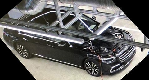 مرسيدس S-Class موديل 2021 تظهر بدون تمويه بتصميم مذهل