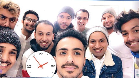 بالصور.. الشاب الصيعري العائد من ووهان يروي لـ«عاجل» «أصعب موقف» وخروجه بمعجزة