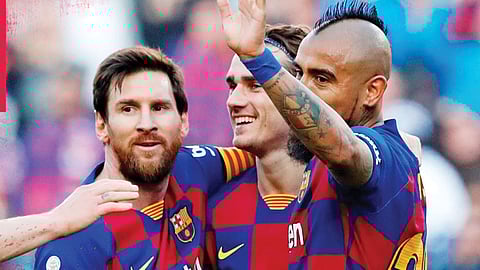 صورة.. برشلونة يعلن قائمة نابولي.. ويستبدل ميسي بـ«ماعز»