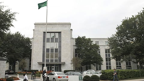 القنصلية السعودية تطالب مواطنيها في واشنطن بالتقيد بتعليمات السلامة للوقاية من كورونا