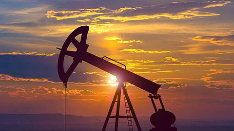النفط يرتفع 13% بعد ثالث أسوأ أداء يومي.. وبرنت بـ26.63 دولار