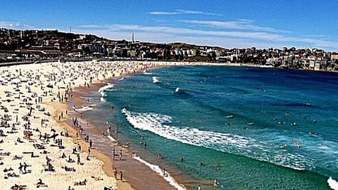 إغلاق شاطئ بوندي بمدينة سيدني الأسترالية بعد تجاهل التباعد الاجتماعي