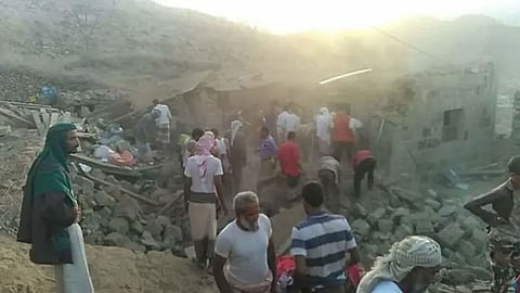 مجزرة حوثية جديدة.. الميليشيات الإرهابية تقصف السجن المركزي بتعز