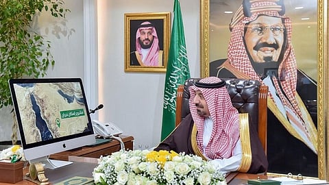 أمير منطقة نجران يدشّن مشروع "الإسكان" عبر الاتصال المرئي ويشيد بجهود الوزارة في خدمة المواطنين