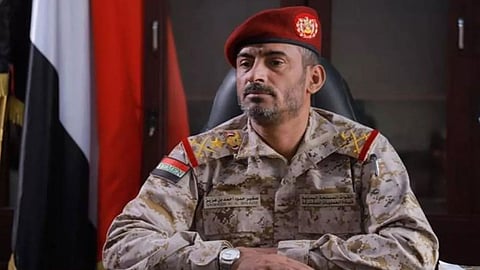 بن عزيز: تحالف دعم الشرعية يقدم دورًا بارزًا في الحفاظ على أمن البلاد