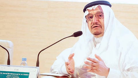 برنامج «تطوير مسارات الثانوية» من وزارة التعليم يمهّد للاستغناء عن الملايين من العمالة الوافدة