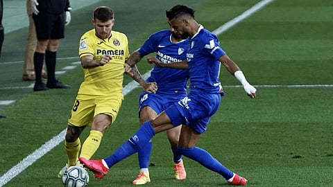 إشبيلية يفلت من كمين مضيفه فياريال وينفرد بالمركز الثالث