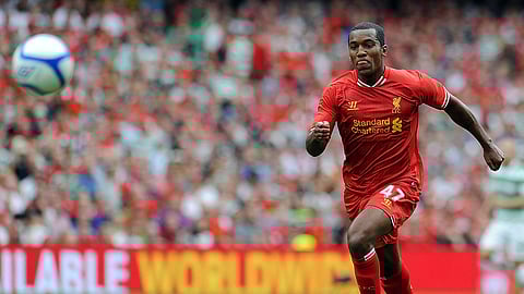 لاعب ليفربول السابق يتعرّض للطعن والسرقة