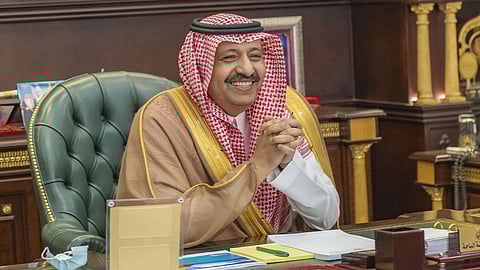 أمير الباحة يبحث سبل تطوير المنطقة سياحيًا