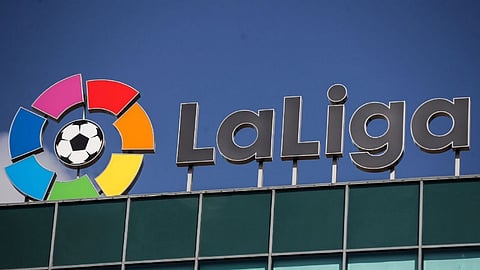 حظر «المراهنات» يضع أندية الدوري الإسباني في ورطة