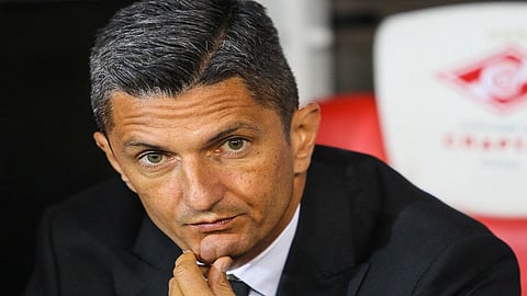 الهلال يُواجه شباب الأهلي بـ9 لاعبين أساسيين وحارس مرمى في قائمة الاحتياط