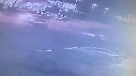 تعليق رسمي على فيديو دهس وافد بمكة.. وبلدية أضم: «الطريق لا يتبعنا»