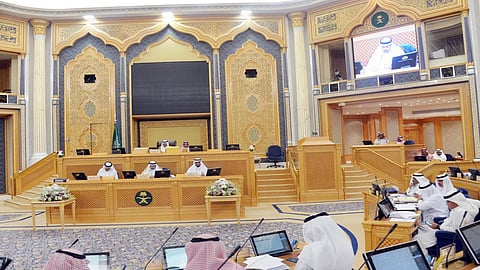 «عضو بالشورى» يكشف لـ«عاجل» أسباب رفض توصية إلغاء خمس سنوات للقبول بالجامعات السعودية