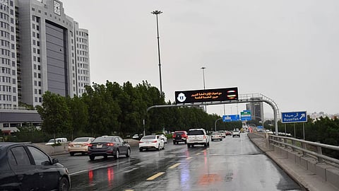 الحصيني: حالة ممطرة تبدأ اليوم على 8 مناطق وتستمر لعدة أيام