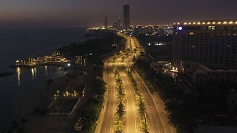 سفارات 5 دول: نشكر السعوديين الشجعان لمساعدتهم كل من كان بموقع حادثة مقبرة جدة