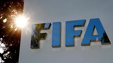 5 حكام عرب بقائمة «فيفا» لإدارة مباريات مونديال الأندية