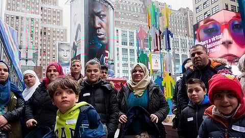 أمريكا تعلق عمليات ترحيل المهاجرين غير النظاميين لمدة 100 يوم