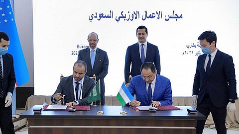 بالصور.. إقامة منتدى الاستثمار السعودي الأوزبكي برعاية وزير الاستثمار