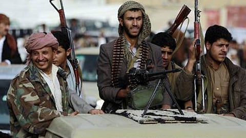 مليار دولار تفضح الحوثيين.. خصصوا الأموال العامة لدعم الحرب