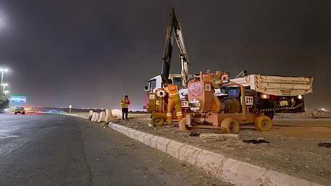 بالصور.. أمانة تبوك تستنفر فرقها البشرية والآلية لمواجهة أخطار الأمطار