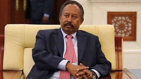 السودان.. حمدوك يحل الحكومة الانتقالية