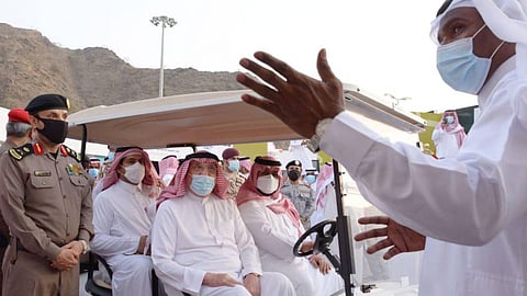 بالصور.. أمير جازان: الجامعة متميزة بمبادراتها وأبحاثها التنموية لتطوير زراعة البن