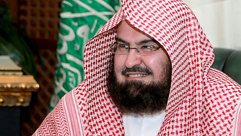 يشمل 74 شاشة.. السديس يدشن مشروع النظام الإرشادي الرقمي