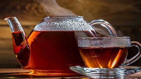 دراسة تُحذّر من تناول 4 أنواع من الشاي تسبب أضرارًا صحية