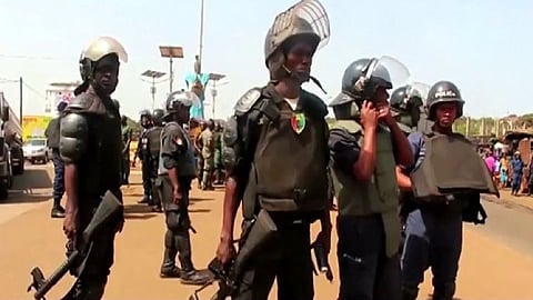 مصرع 15 شخصا على الأقل بانهيار منجم ذهب في غينيا