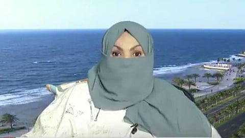 بالفيديو.. زليخة الكعبي تروي تجربتها مع الموز الأحمر وحرب تسويق الإنتاج