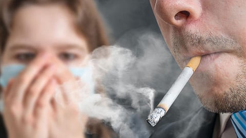 احذر.. التدخين يؤدي إلى وفاة المصابين بكورونا