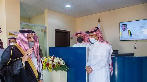 أمير القصيم يفتتح فرع الأحوال المدنية بـ«الأسياح‬»