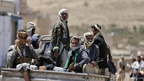 حوثي يقتل أمه رميًا بالرصاص بعد أن أخطأ في التخلص من والده