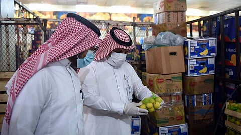 تنفيذ 3 آلاف جولة رقابية وضبط 60 تجاوزًا صحيًا بالطائف