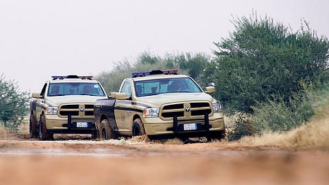ضبط 50 مواطنًا بالرياض بحوزتهم 49 مترًا مكعبًا من الحطب المحلي