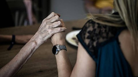 لأول مرة منذ عقود.. الغذاء والدواء الأمريكية توافق على علاج جديد لـ«ألزهايمر»