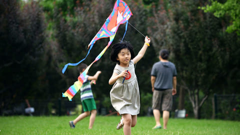 الصين تسمح لمواطنيها بإنجاب الطفل الثالث