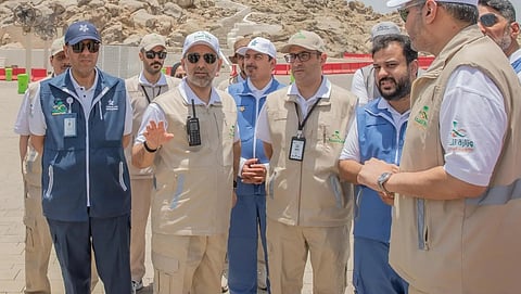 Health Minister Visits Jabal Al-Rahmah Hospital in Arafat
