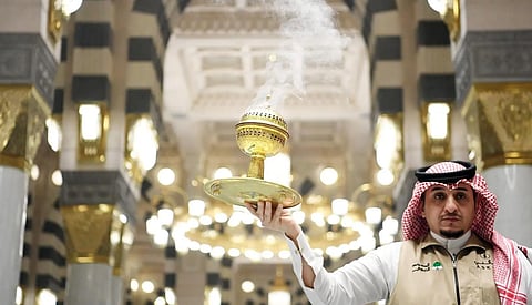 Finest Oud and Perfume Daily Fill Prophet's Mosque with Fragrance
