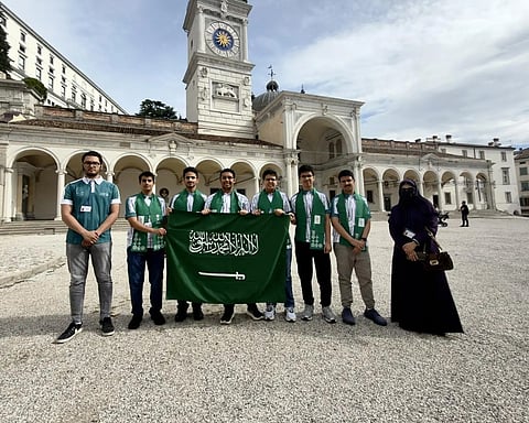 Saudi Informatics Team Arrives in Italy for Balkan Olympiad