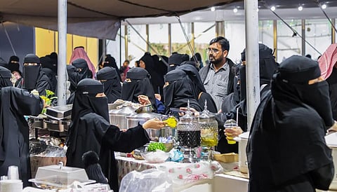 Traditional Flavors Take Center Stage at Buraidah's Klija Festival