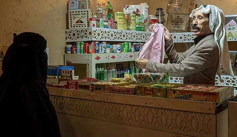 Dukkan Al-Taybeen Revives Folk Shopping Memory at Dumat Al-Jandal Dates Festival