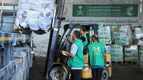 New Saudi Humanitarian Aid Convoy Arrives in Gaza Strip